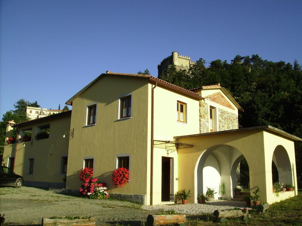Bed and Breakfast Il Girasole Fosdinovo Exterior foto